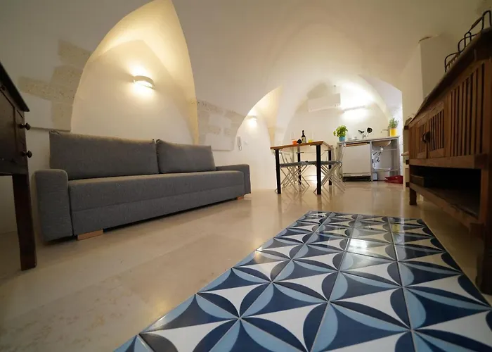 Blu Cielo Terra - Nel Cuore Della Citta' Bianca